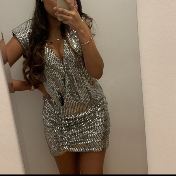 DRAPED SEQUIN DRESS - Picture 3 of 8